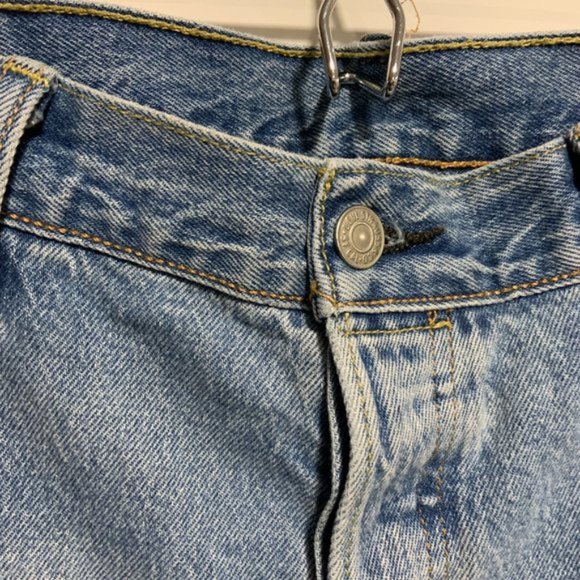 Levis 501 CT Mens Denim Cutoff Shorts Button Fly Blue Size W36 L30 - Picture 4 of 9